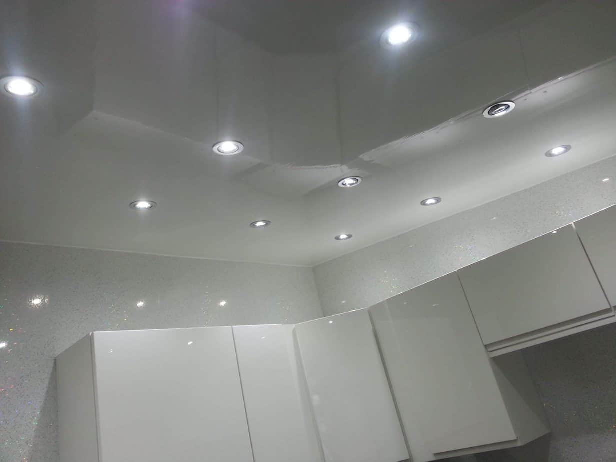 8mm White Gloss Bathroom Wall & Ceiling Panel 2.6M